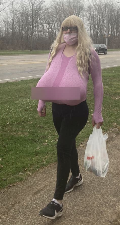 fake boobs are ugly